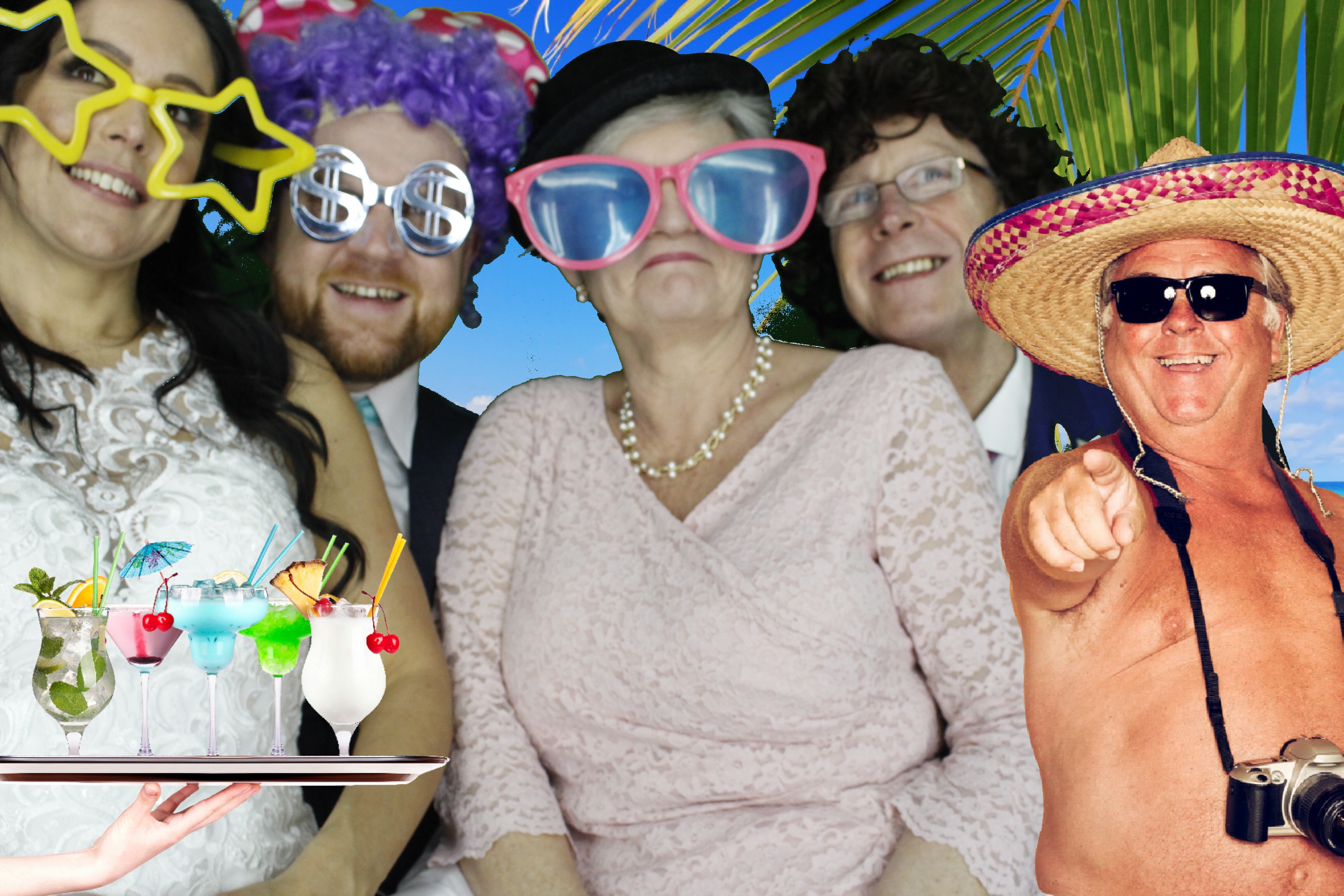 Mr & Mrs Mills | View more photos from the event at gallery.myphotoboothexperience.co.uk/u/MyPhotoBoothExperienceLtd/Mr-Mrs-Mills